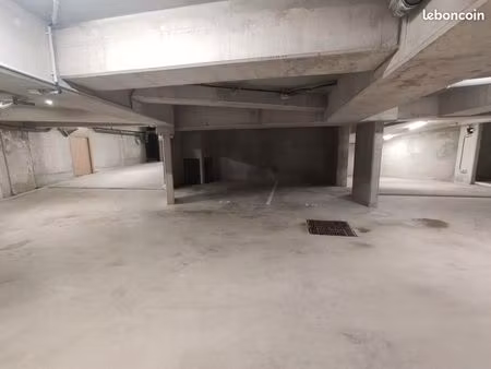 parking centre toulon