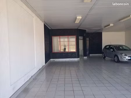 local commercial à louer