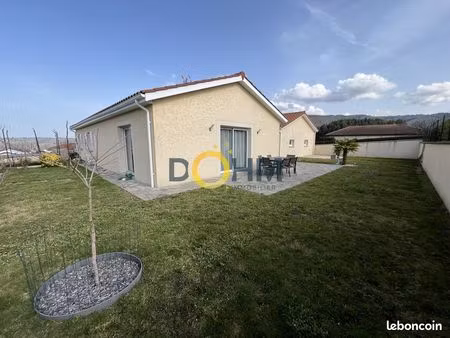 villa 5 pièces 125 m²
