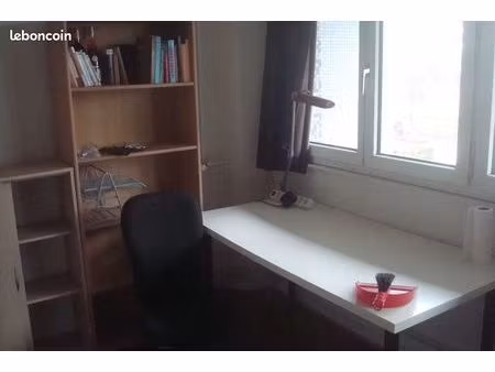 studio 20 m2 face facs esplanade 600e