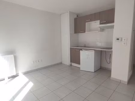 studio 1 pièce 24 m²