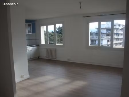 loue t2 (56m²) rue faventines valence