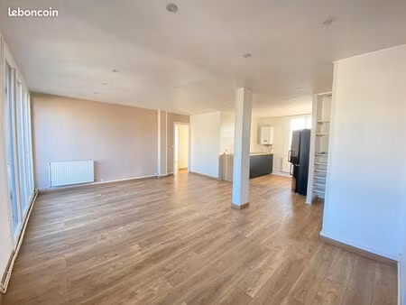 appartement 3 pièces 65 m²