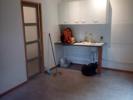 appartement t2 de 35 m² avec petit jardin – centre-ville