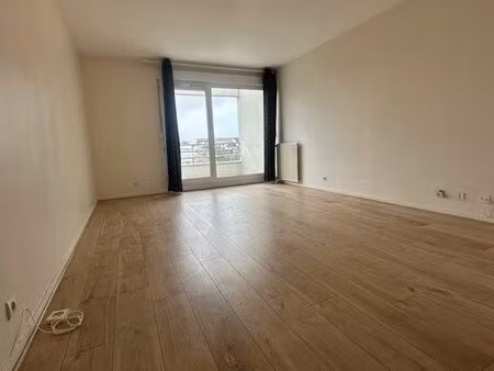 appartement t3 avec parking + balcon