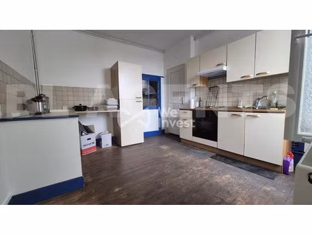 vente locaux professionnels à ecommoy (72220)  215 000 €