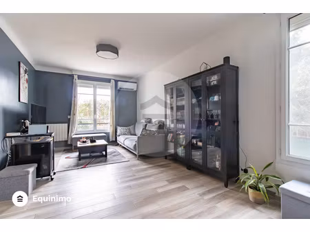 maison familiale de 6 pièces de 205m2  située sur une parcel