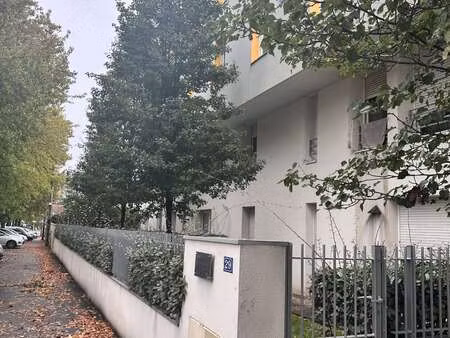 location appartement 2 pièces à nantes (44000) : à louer 2 pièces / 44m² nantes