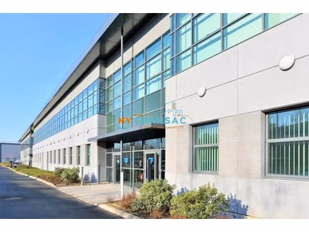 location bureau 225 m² à noisy-le-sec (93130)