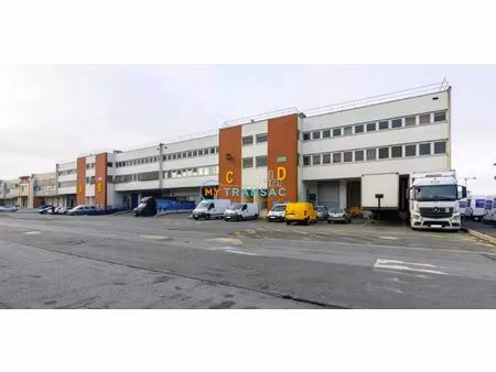 location local industriel 3427 m² à saint-ouen-sur-seine (93400)