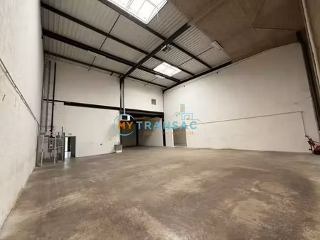 location local industriel 231 m² à saint-denis (93200)