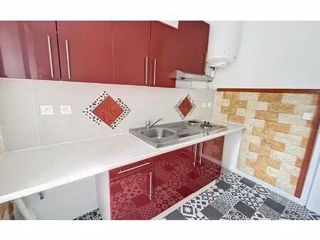 location appartement  m² t-1 à nancy  520 €