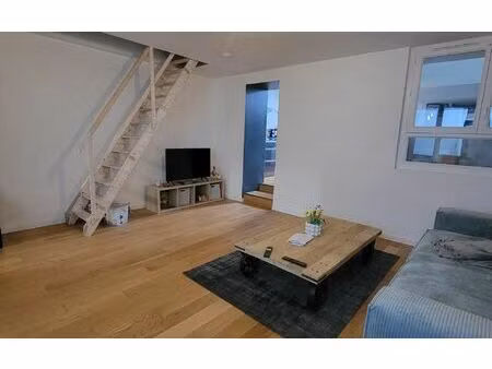 location appartement  m² t-2 à orthez  650 €