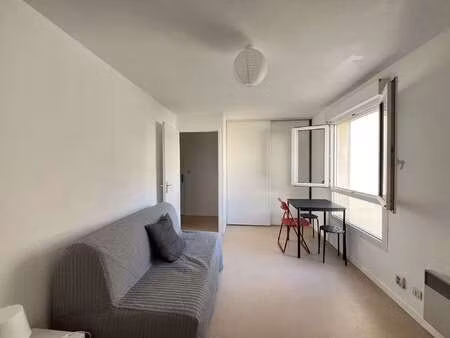 location appartement t1 meublé à rennes bourg l'evêque (35000) : à louer t1 meublé / 23m² 