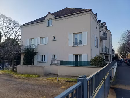 arnouville appartement 3 pieces avec balcon