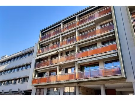 exclusivite clermont-ferrand  à proximité du centre-ville appa