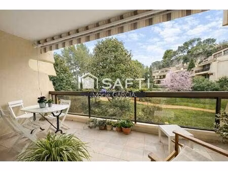 p3 avec terrasse et deux stationnements - résidence standing proche centre ville