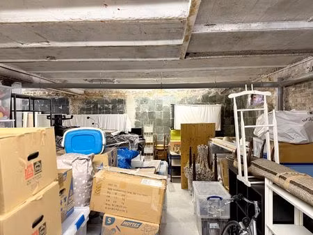 proche place st hilaire  ensemble immobilier