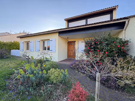 maison cholet  5 chambres sur 570 m² de terrain