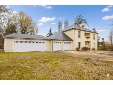 rare maison familiale 7 pièces à la norville