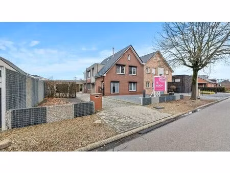 riante gezinswoning met tal van mogelijkheden nabij maastricht!