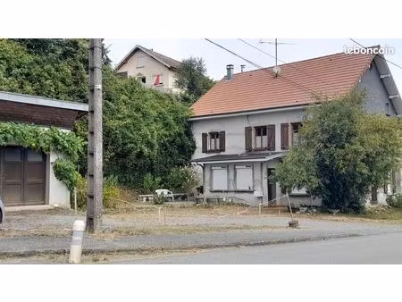 a vendre grand maison à renover avec fort potentiel _ nommay(25600)