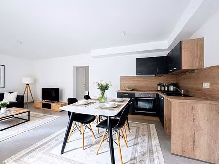 rue xaintrailles – hyper centre d’orléans