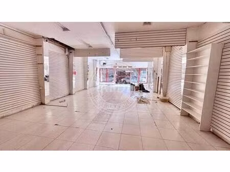 local commercial à vendre
