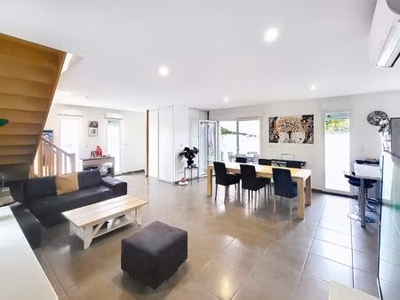 au cœur de chavanoz - villa récente de 120 m² / 1725 m² clos - garage serre/jardin