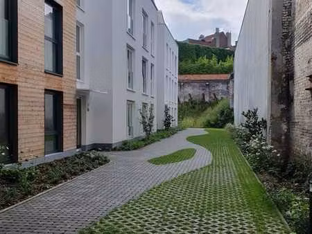 parking souterrain à louer dans la résidence laurelle.