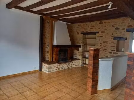location maison à meslay-du-maine (53170) : à louer / 67m² meslay-du-maine