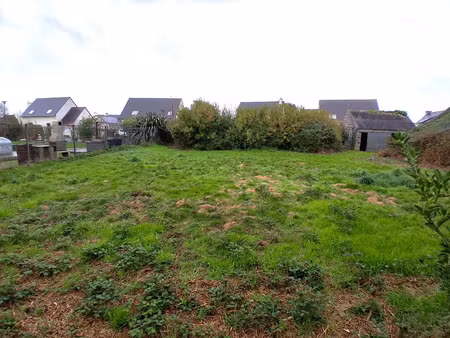 vente terrain à ploudiry (29800) : à vendre / 550m² ploudiry