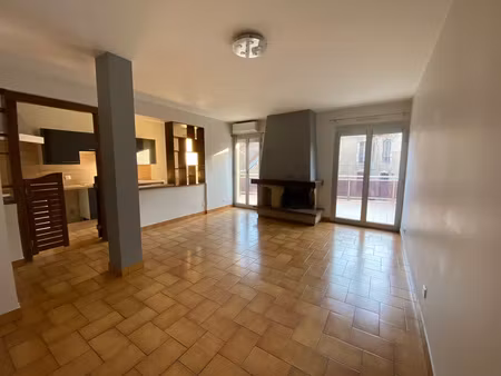 bel appartement f3 avec terrasse