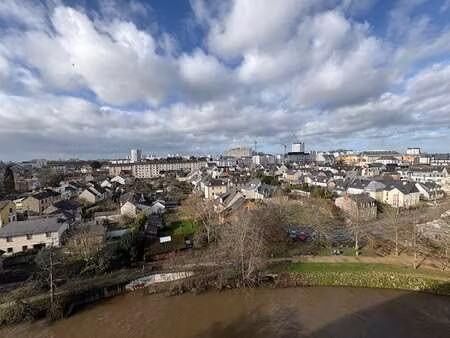 location appartement 3 pièces à rennes bourg l'evêque (35000) : à louer 3 pièces / 71m² re