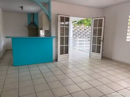 loue grand t3 anse à l'âne