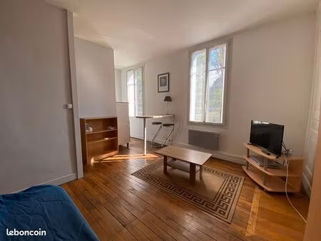 studio 1 pièce 23 m²