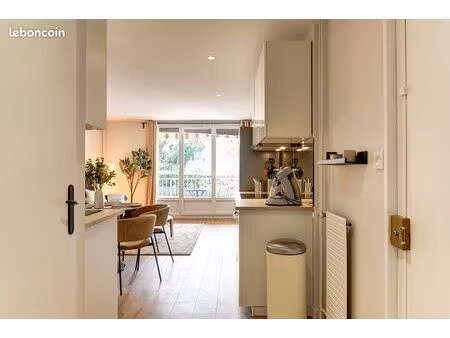 studio 1 pièce 18 m²