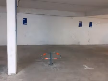 a louer 1 place de parking en sous-sol dans residence très sécurisé