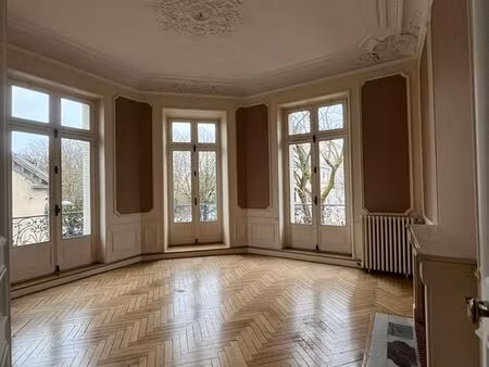 appartement 5 pièces – 111 m² – centre-ville – boulevard gambetta – parking