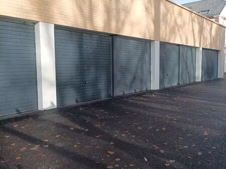 garage/ box à louer