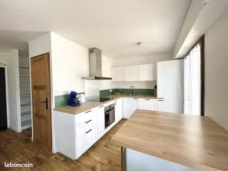 appartement 3 pièces 42 m²