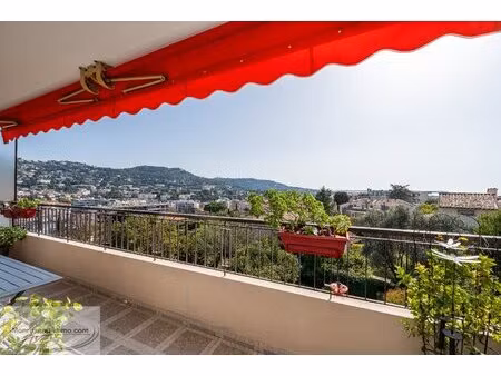 3-4 pieces avant dernier etage 99m2 vue mer