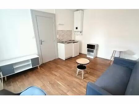 location appartement  24.7 m² t-2 à poitiers  550 €