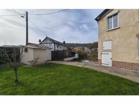 location maison  86 m² t-4 à darnétal  935 €