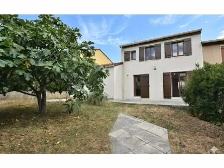 location maison  89.46 m² t-4 à saint-genis-laval  1 455 €