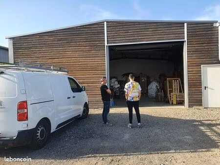 local de 150 m2 à andancette (26140)