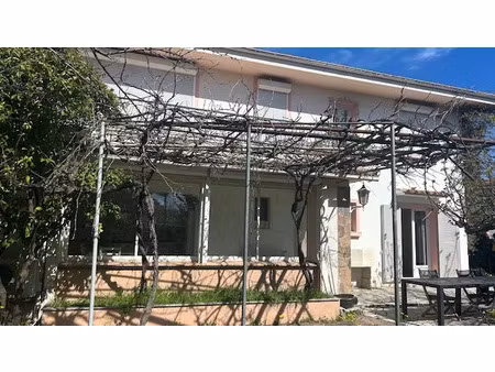 vente appartement 4 pièces 91 m² à frejus (83600)  277 000 €