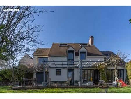 maison 7 pièces 176 m²