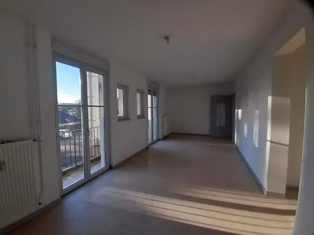 beau t3 proche thermes luxeuil les bains