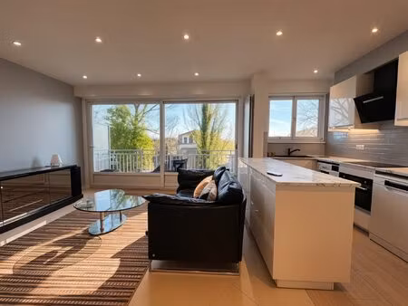 à deux pas du bois et du rer a